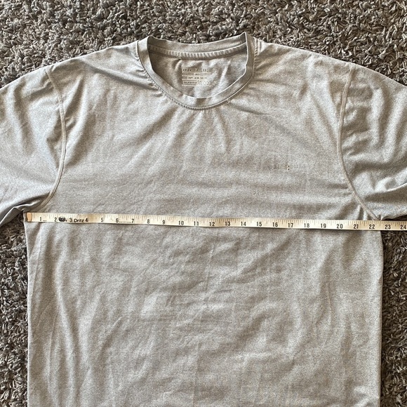 Patagonia Gray Cool Loose Short Sleeve Size XXL - Picture 5 of 7